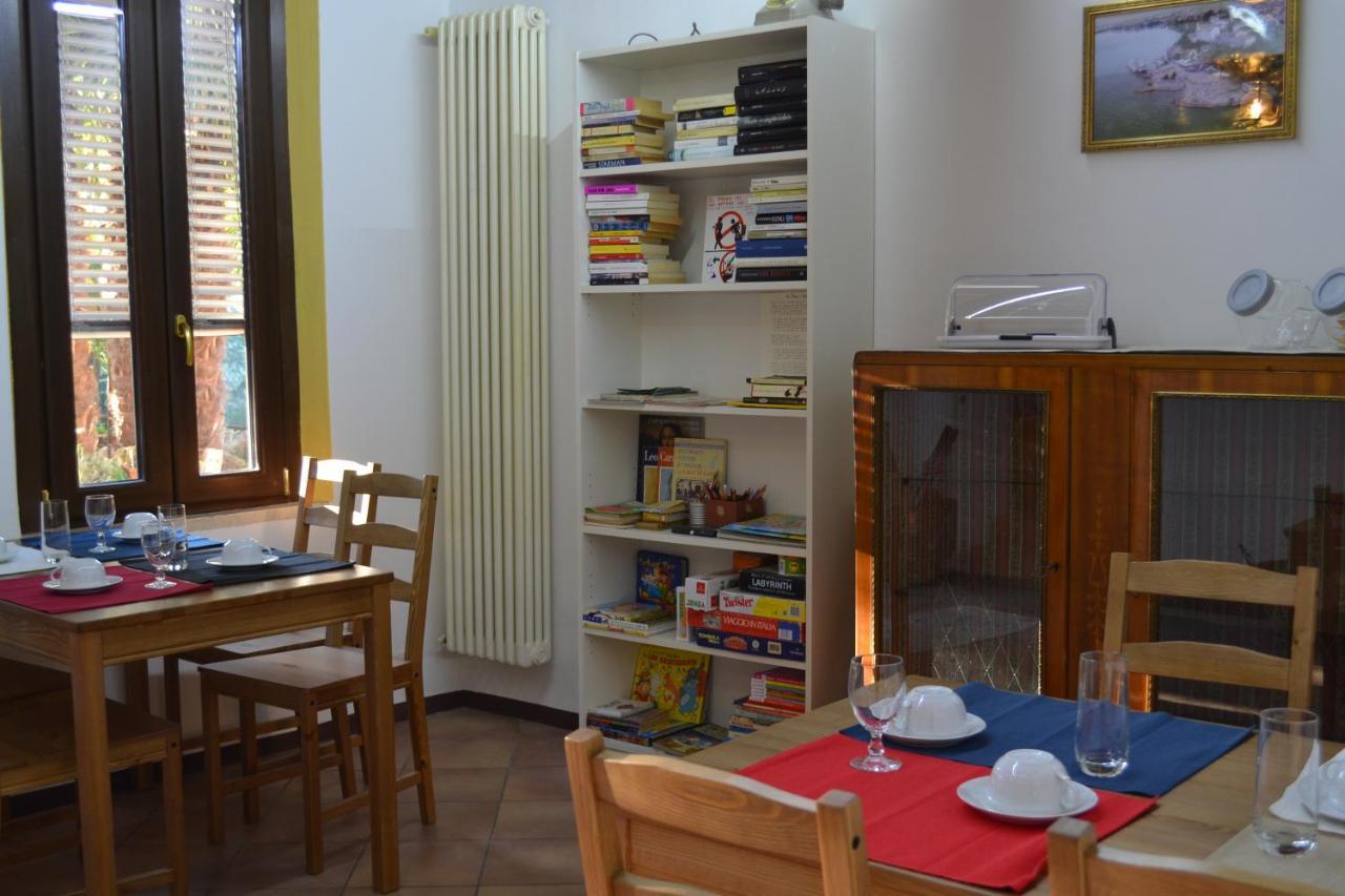 B&B Casa Mia 데센자노델가르다 외부 사진
